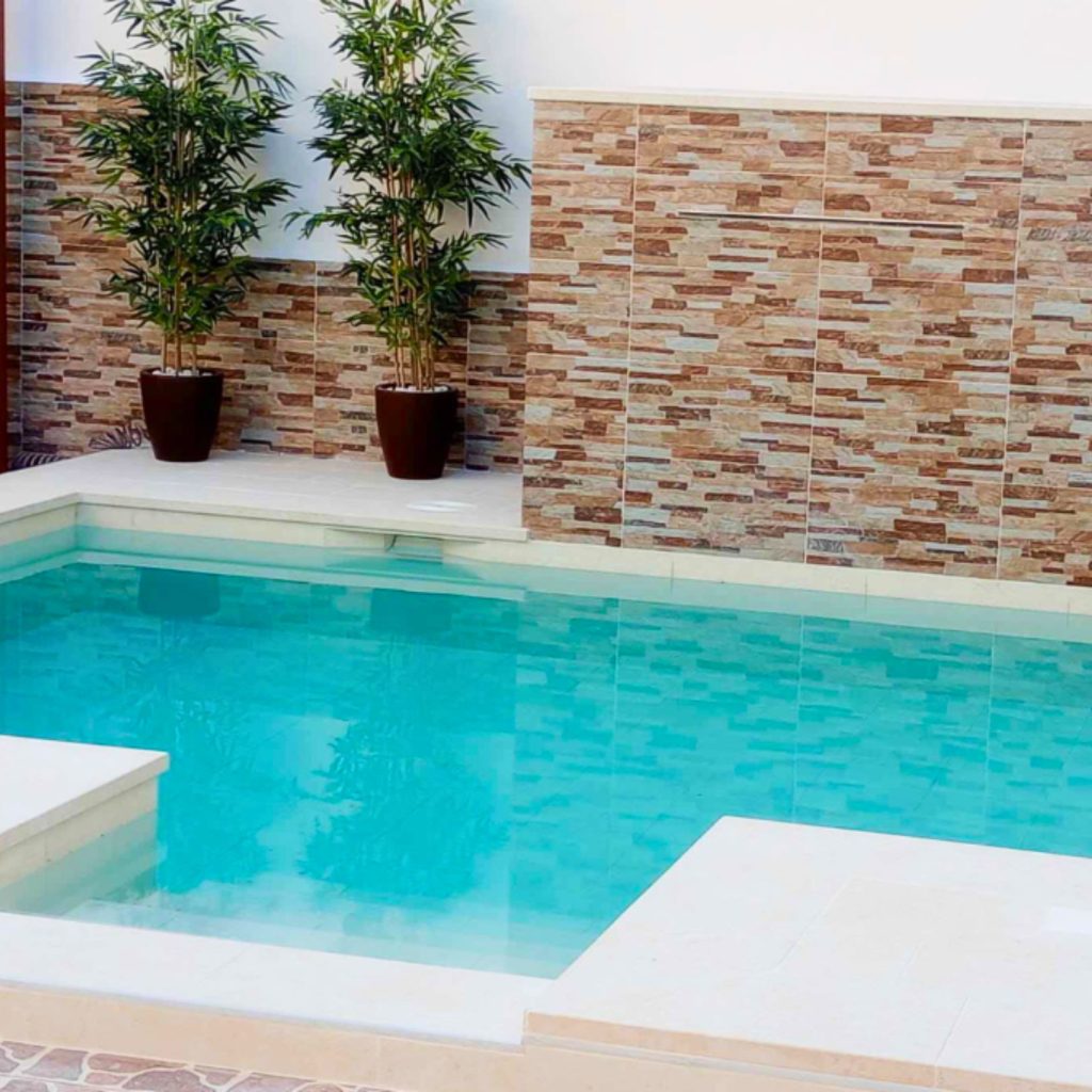 construction piscine en béton Var