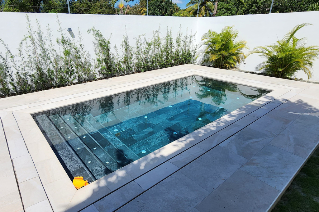 Construction piscine de moins de 10m2 : les spécificités d’une piscine XS
