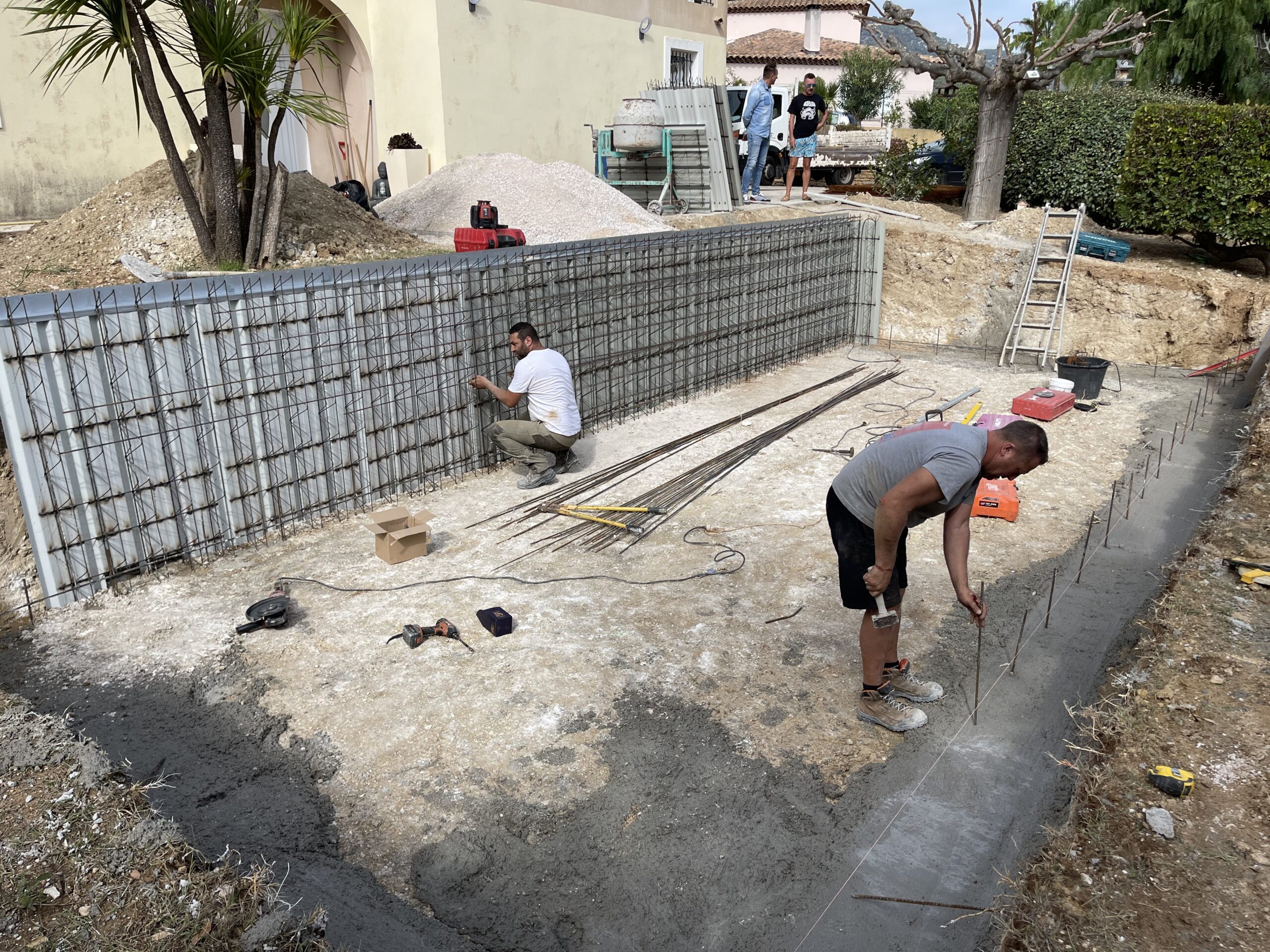 construction piscine creusée par pisciniste var