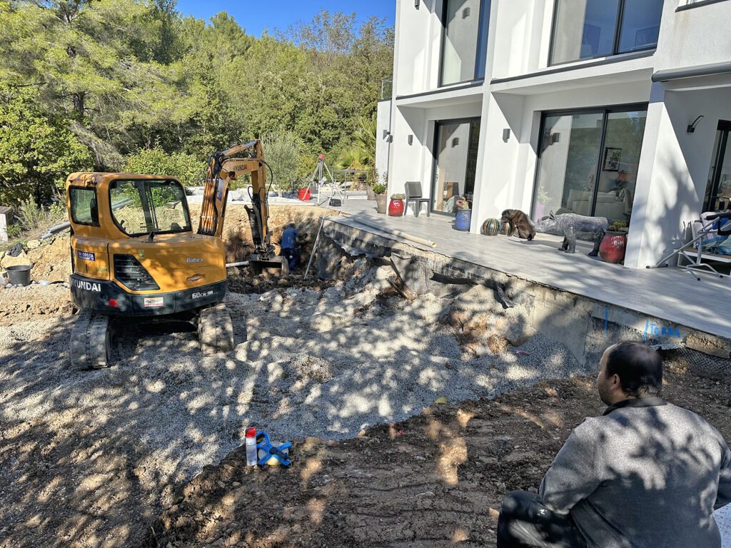 Rénover une piscine en coque var Draguignan 