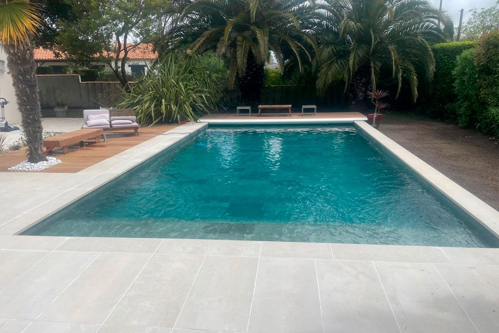piscine creusée en béton var