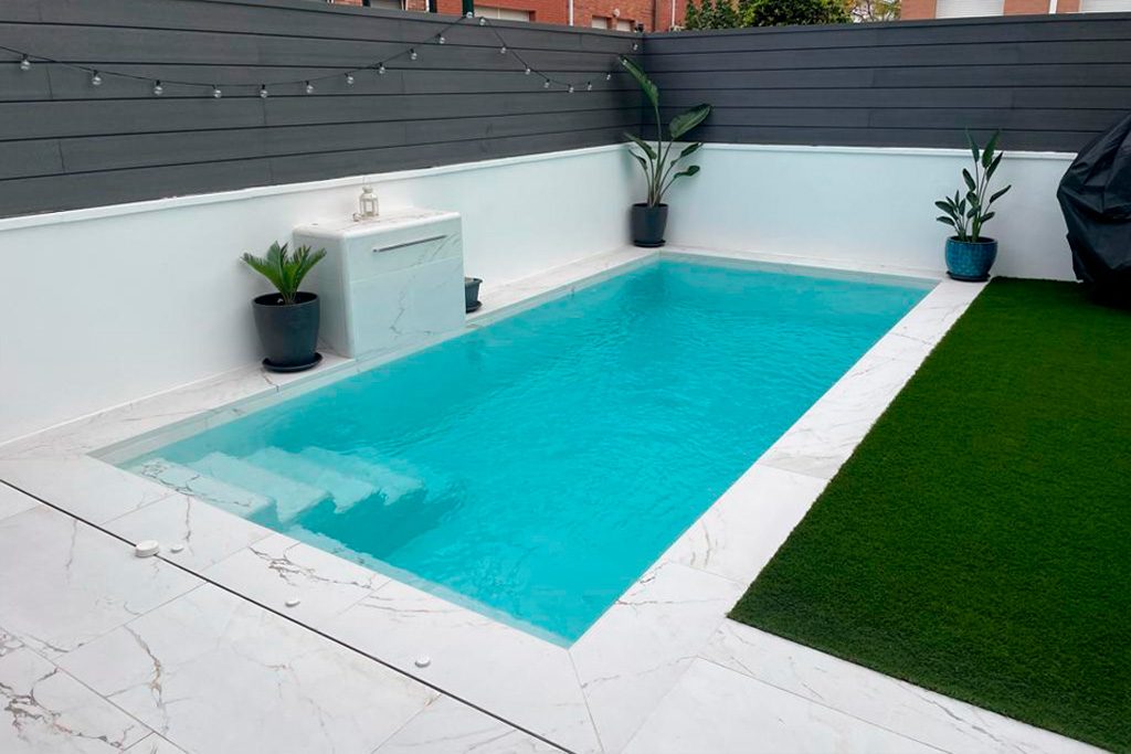piscine marbre blanc var