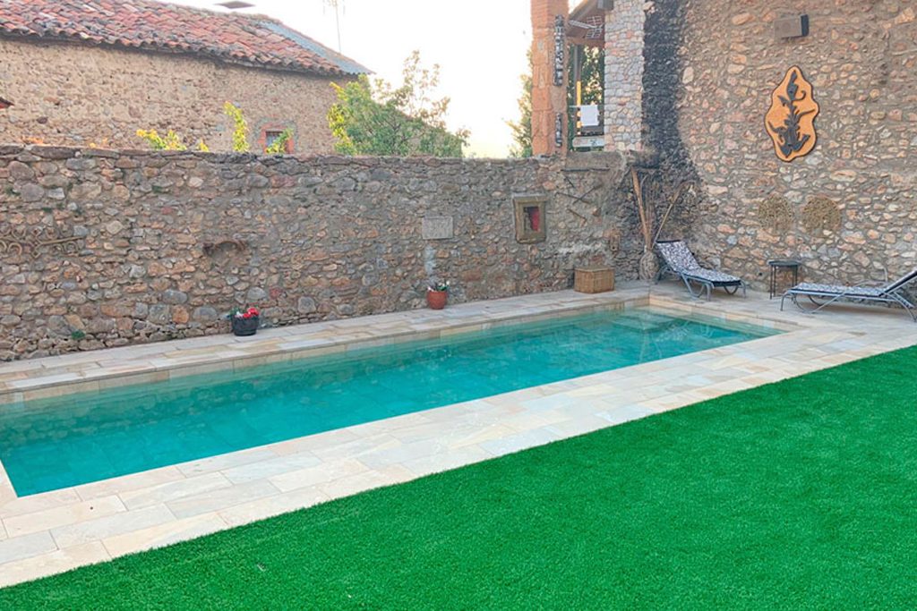 Faire construire sa piscine creusée var