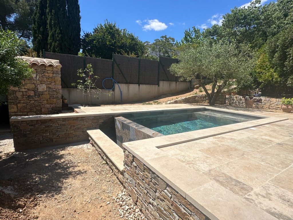 piscine XS à débordement VAR Toulon