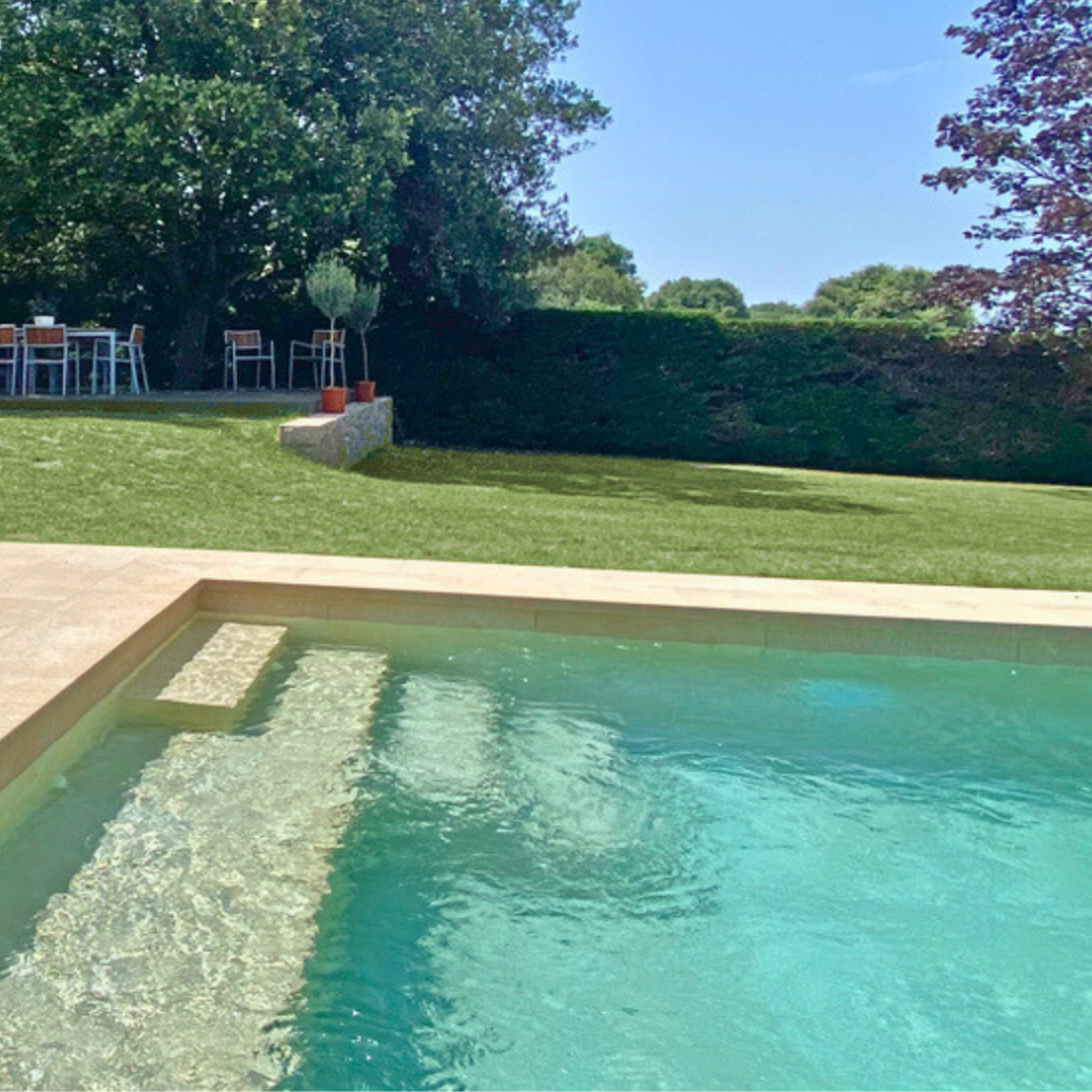 construction piscine var