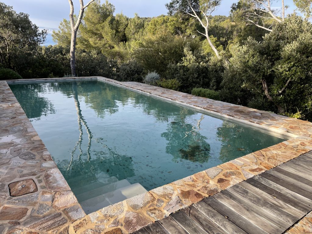 JPBG Les Piscines du Var : expert en construction et rénovation 