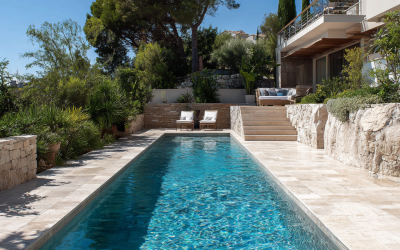 Comment est construite une piscine en béton monobloc par JPBG Les Piscines du Var