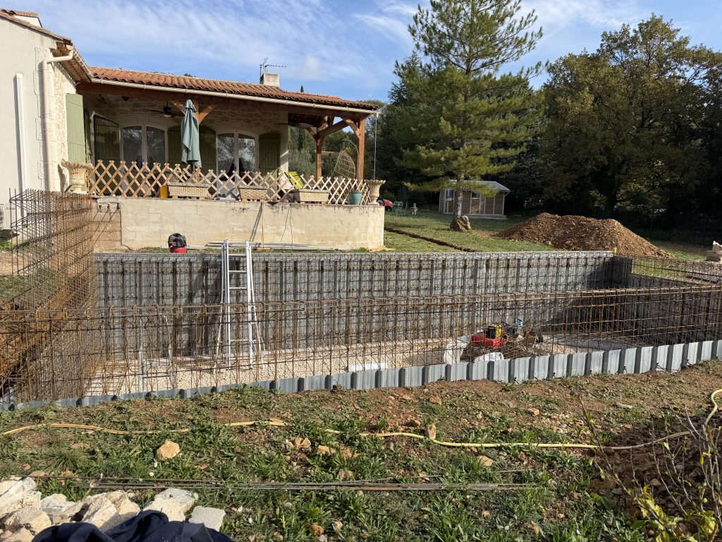 construction de piscine var Roquebrussanne
