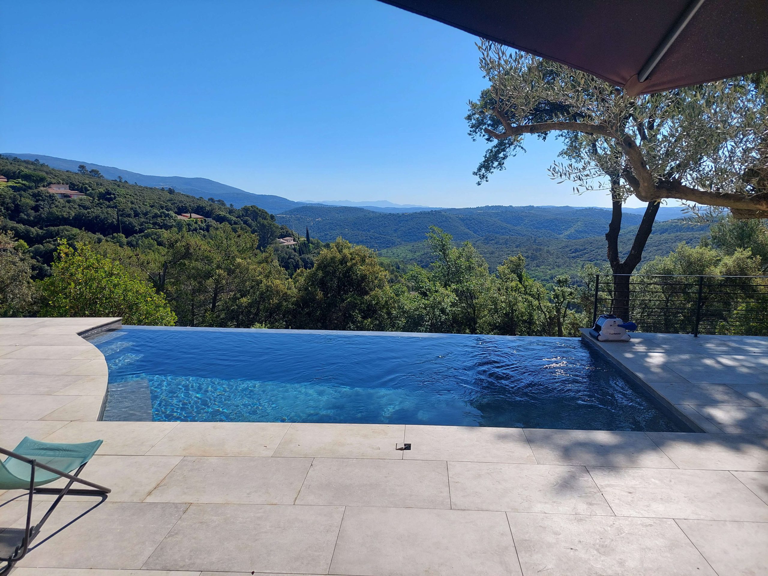 Combien de temps prévoir pour une piscine creusée en béton Combien de temps prévoir pour une piscine creusée en béton