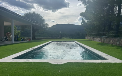 Comment est construite une piscine creusée couloir de nage en béton