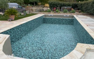 Pourquoi faire rénover sa piscine dans le Golfe de Saint‑Tropez