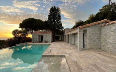Pisciniste pour rénovation de piscine creusée autour de Saint-Tropez