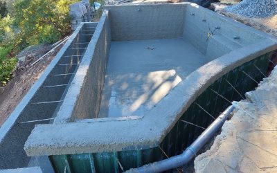 Quels sont les avantages et inconvénients des piscines à débordement ?