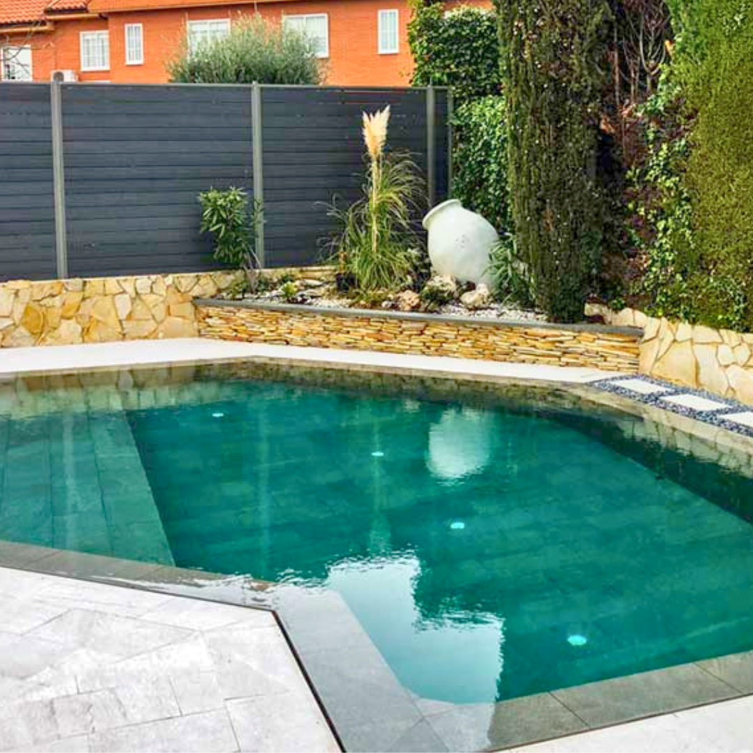 Rénovation de piscine creusée pour fuite dans le Var : comment se déroule une intervention ? Rénovation de piscine creusée pour fuite dans le Var : comment se déroule une intervention ?
