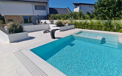 Puis-je changer la forme ou la profondeur de ma piscine existante ?