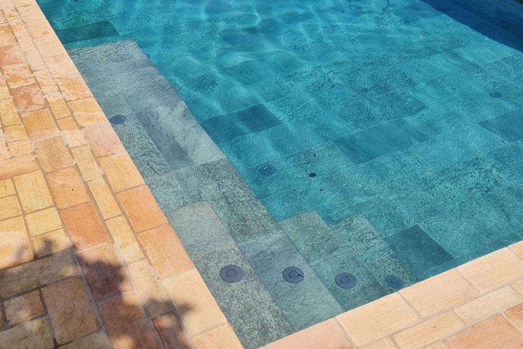 Faire rénover sa piscine creusée au Lavandou Faire rénover sa piscine creusée au Lavandou